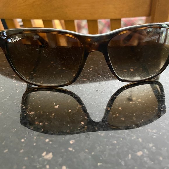 Brand new Ray Ban sunglasses main image 5
